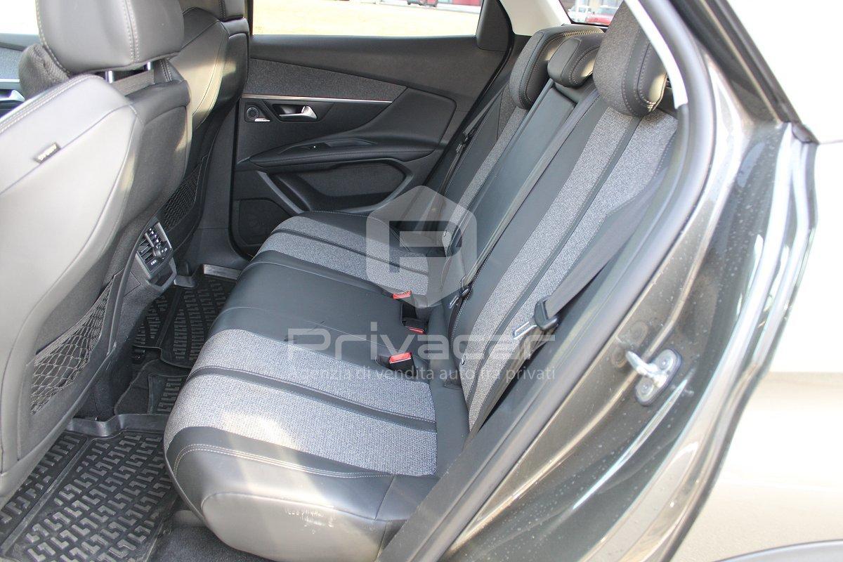 PEUGEOT 3008 PureTech Turbo 130 S&S Allure