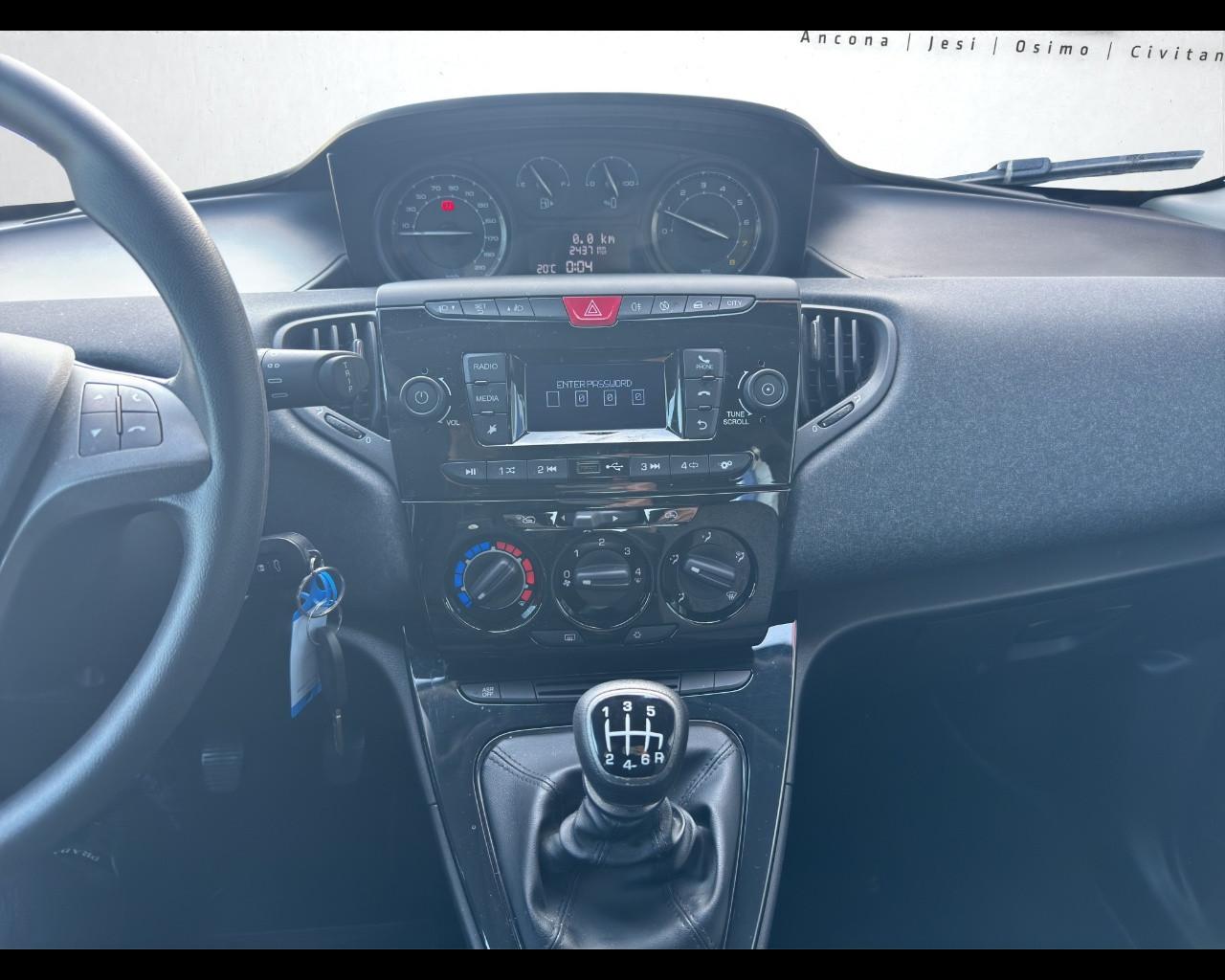 LANCIA Ypsilon 3ª serie - Ypsilon 1.0 FireFly 5 porte S&S Hybrid Si