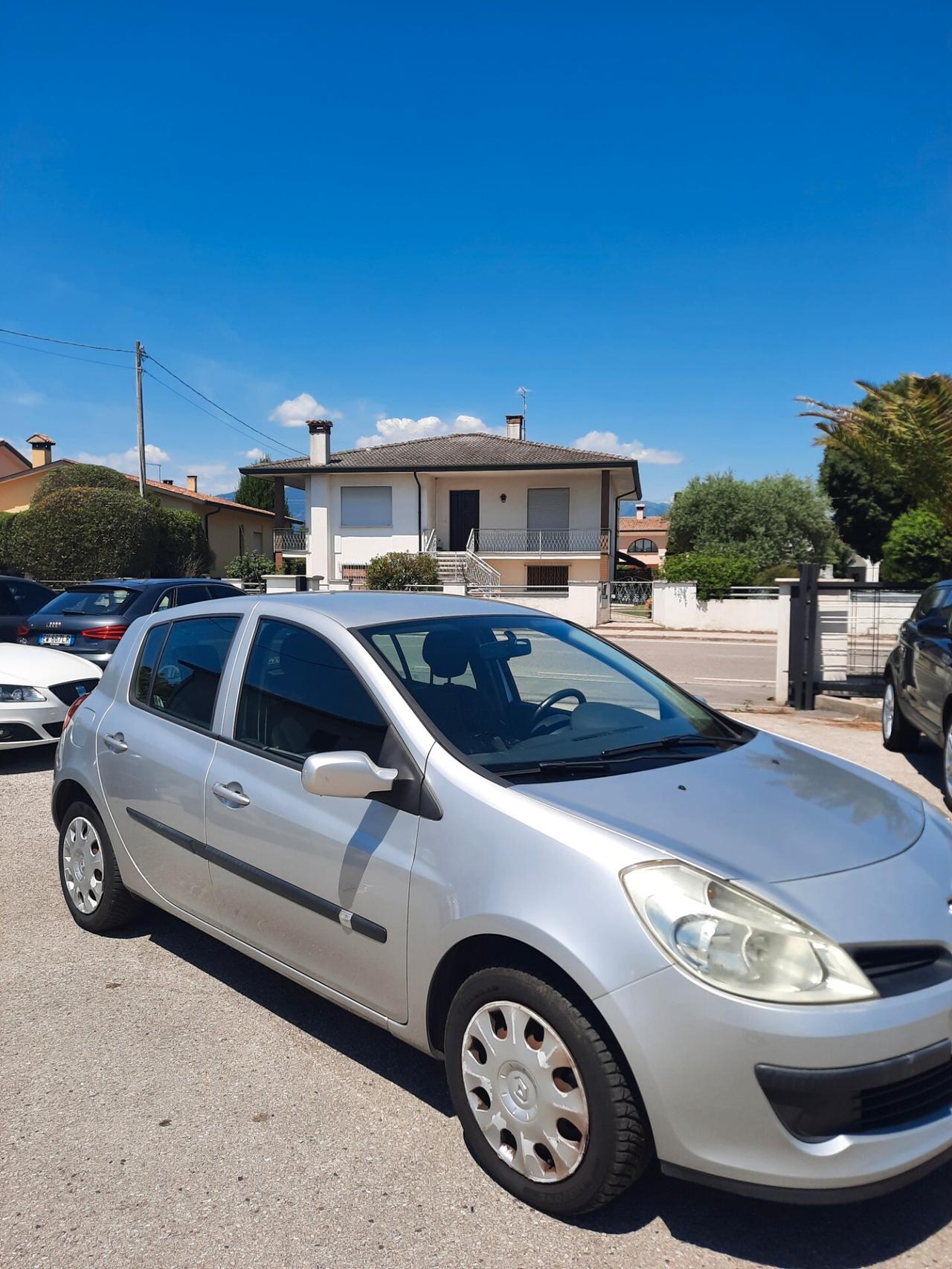 Renault Clio 1.5 dCi 70CV 5 porte UNICO. PRO