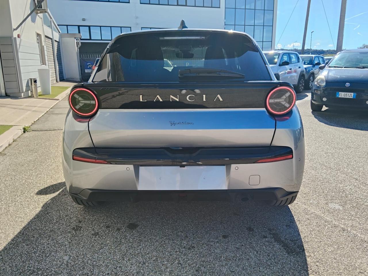 Lancia Ypsilon New Hybrid 1.2 110cv