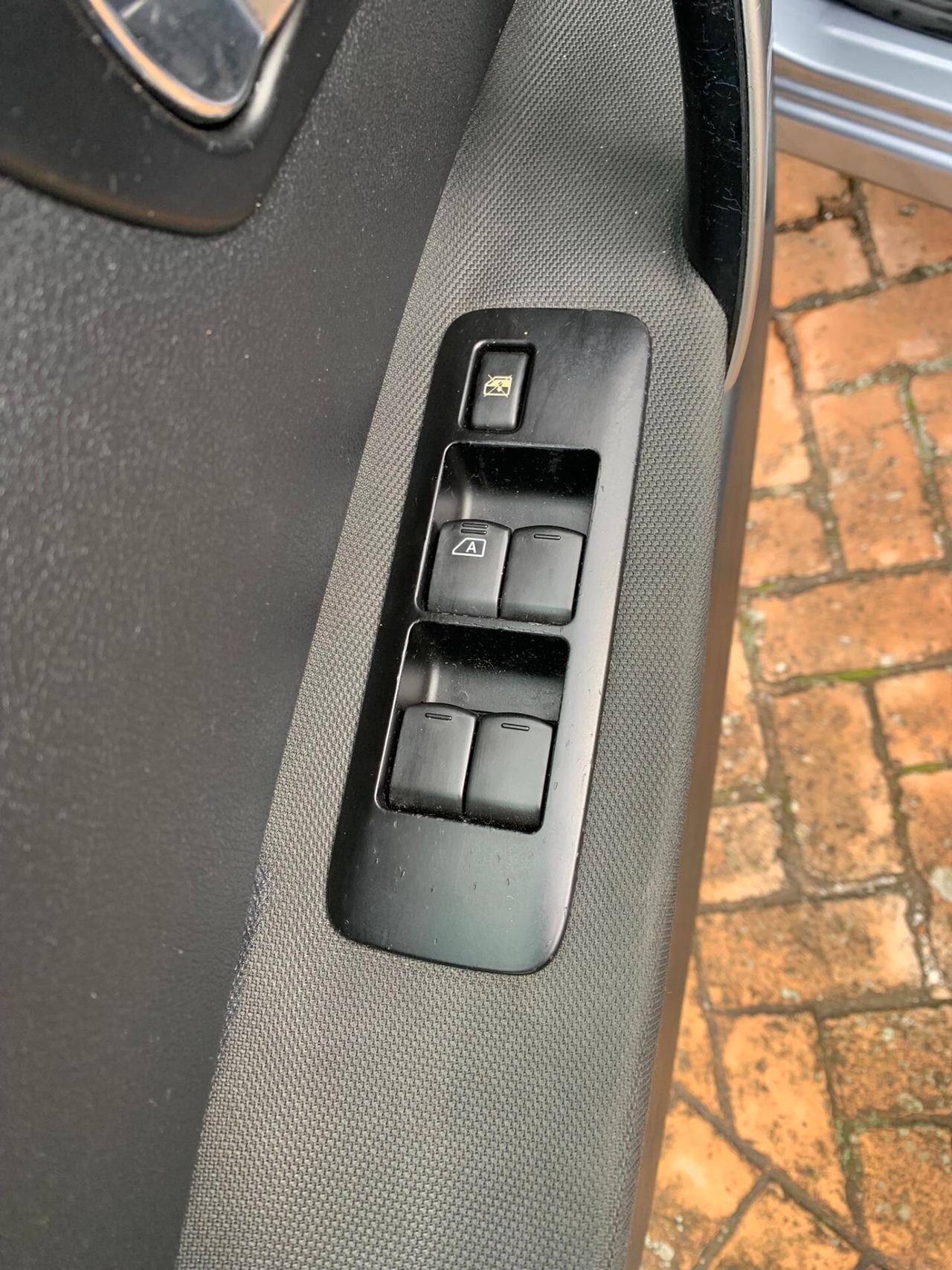 Nissan Qashqai 1.5 dCi DPF n-tec AUTO IN ARRIVO