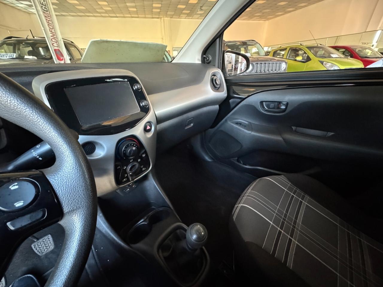 Peugeot 108 VTi 68 5 porte Allure TOP!