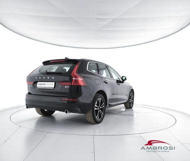 VOLVO XC60 B4 (d) AWD Geartronic Business Plus