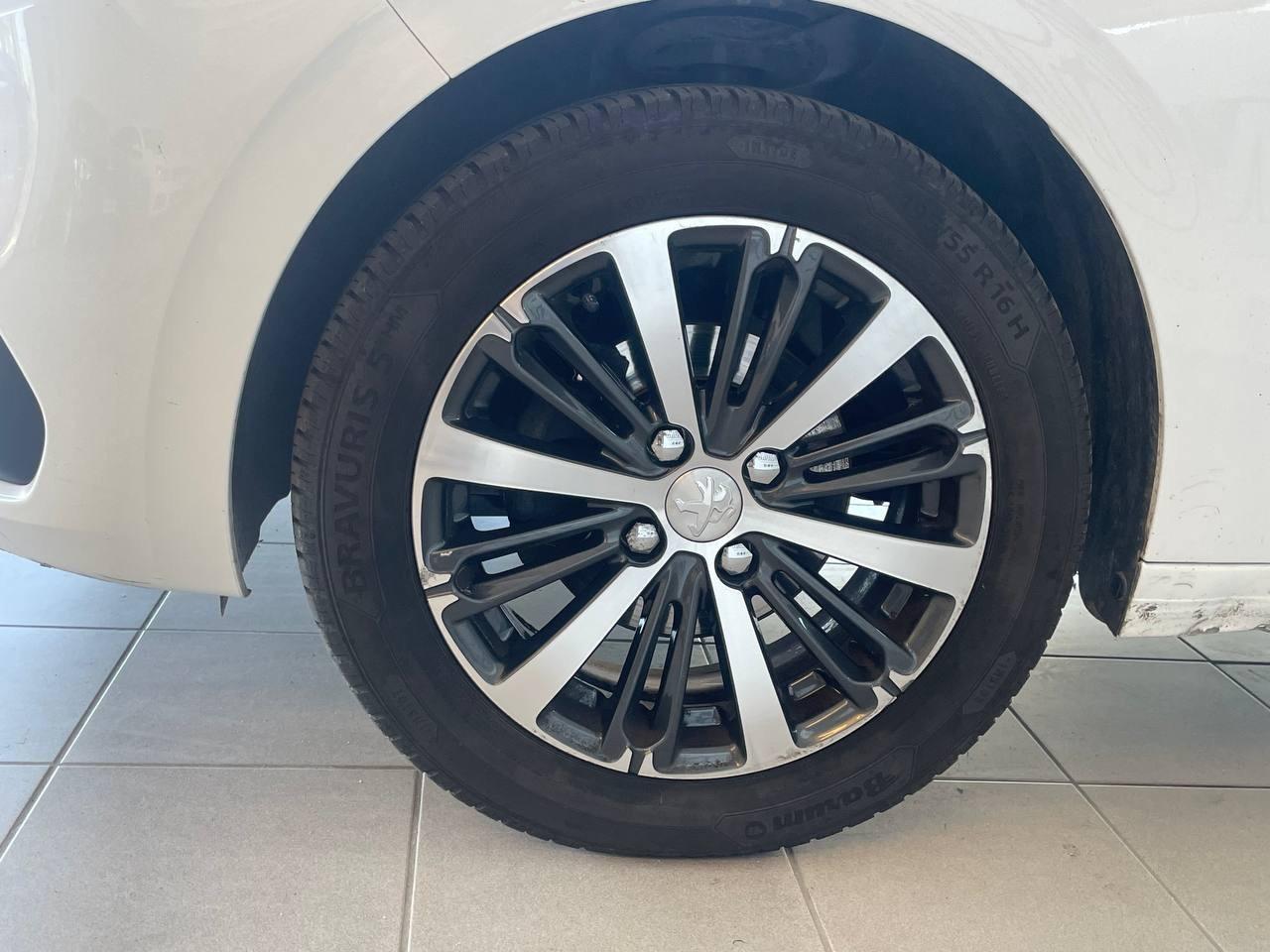 Peugeot 208 BlueHDi - S&S - 5 porte Active