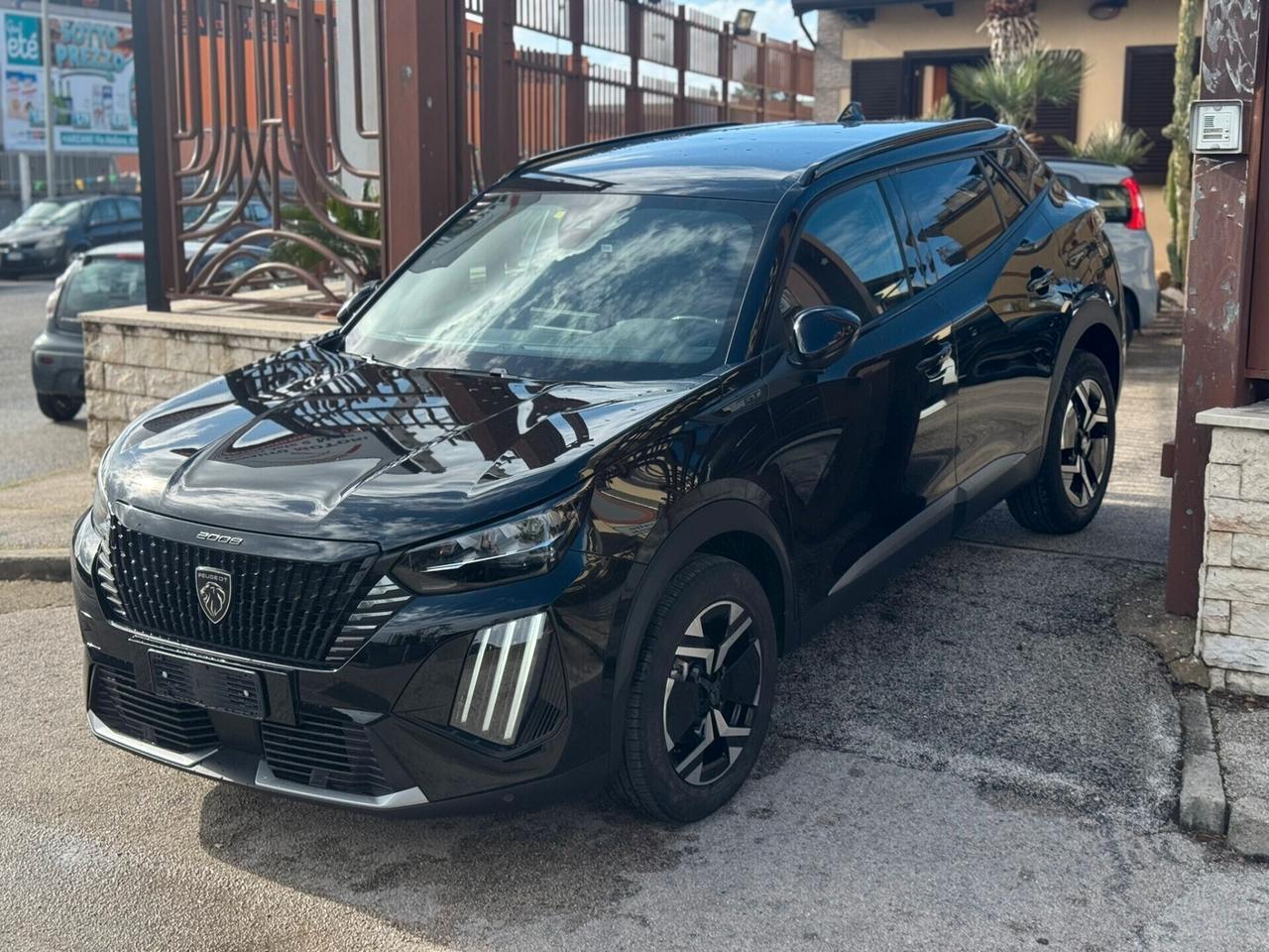 Peugeot 2008 PureTech 130 S&S EAT8 GT