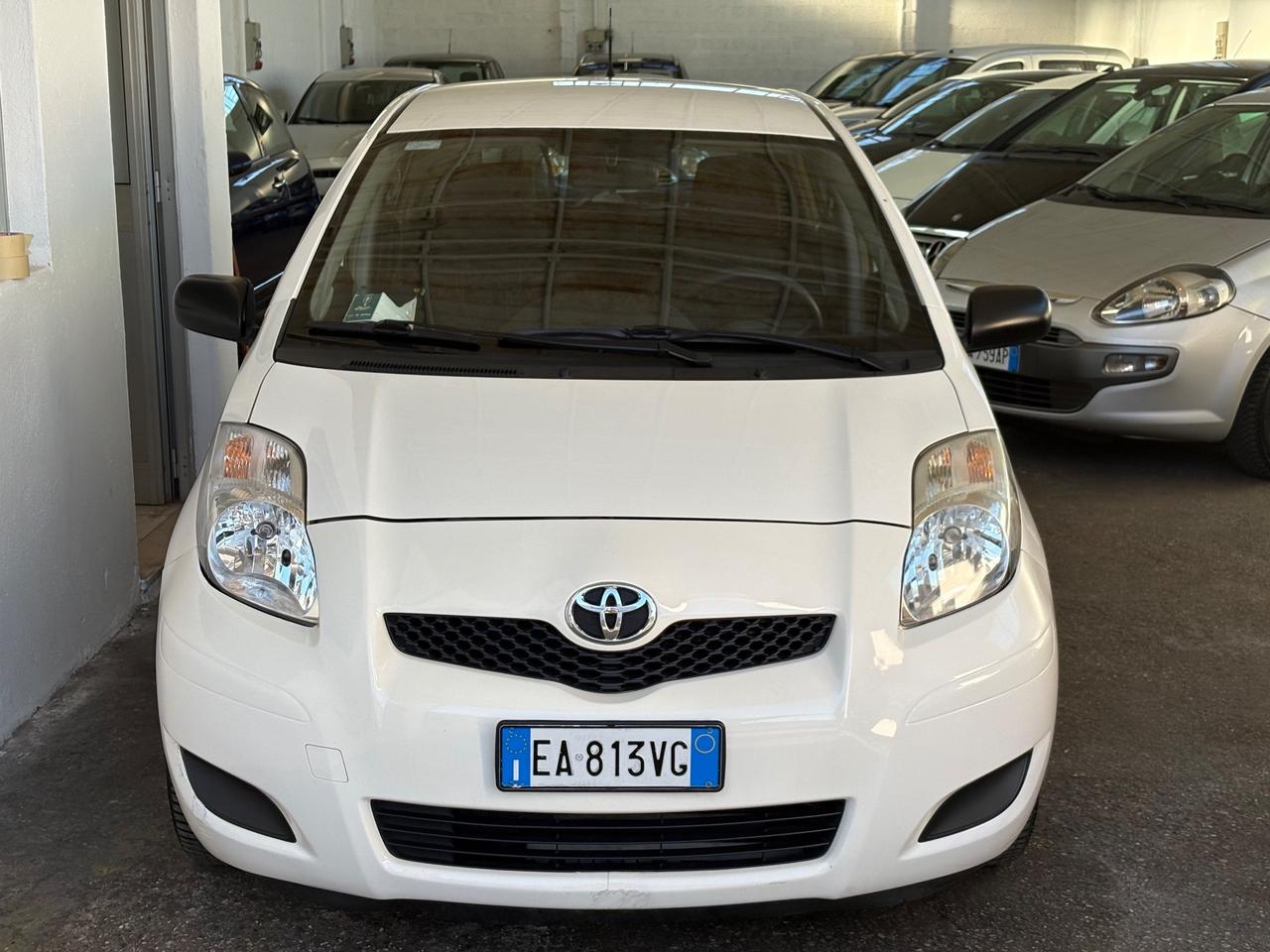 Toyota Yaris 1.0 5 porte Sol