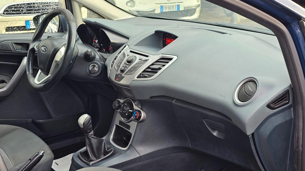 Ford Fiesta 1.4 TDCi 5p. Titanium