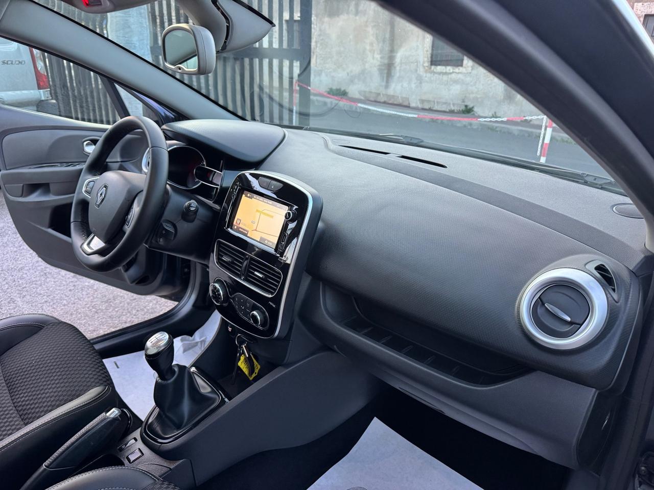 Renault Clio Sporter dCi 8V 75 CV Duel2