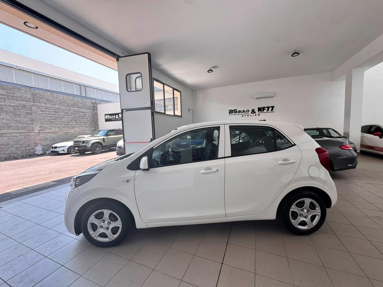 Kia Picanto 1.0 12V 5 porte Urban