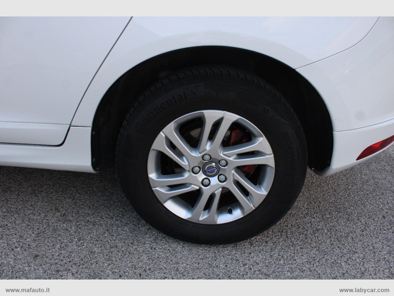 VOLVO XC60 D4 AWD Geartronic Summum
