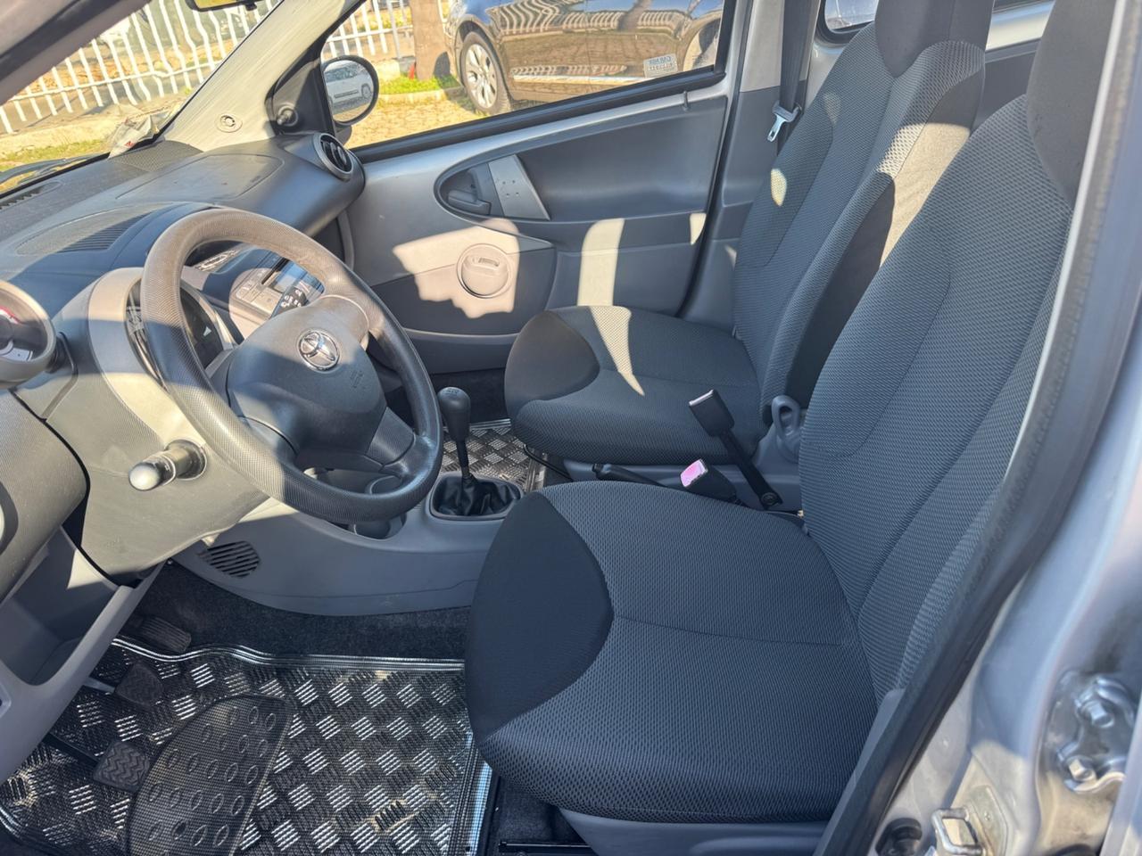 Toyota Aygo 1.4 turbodiesel 5 porte Sol