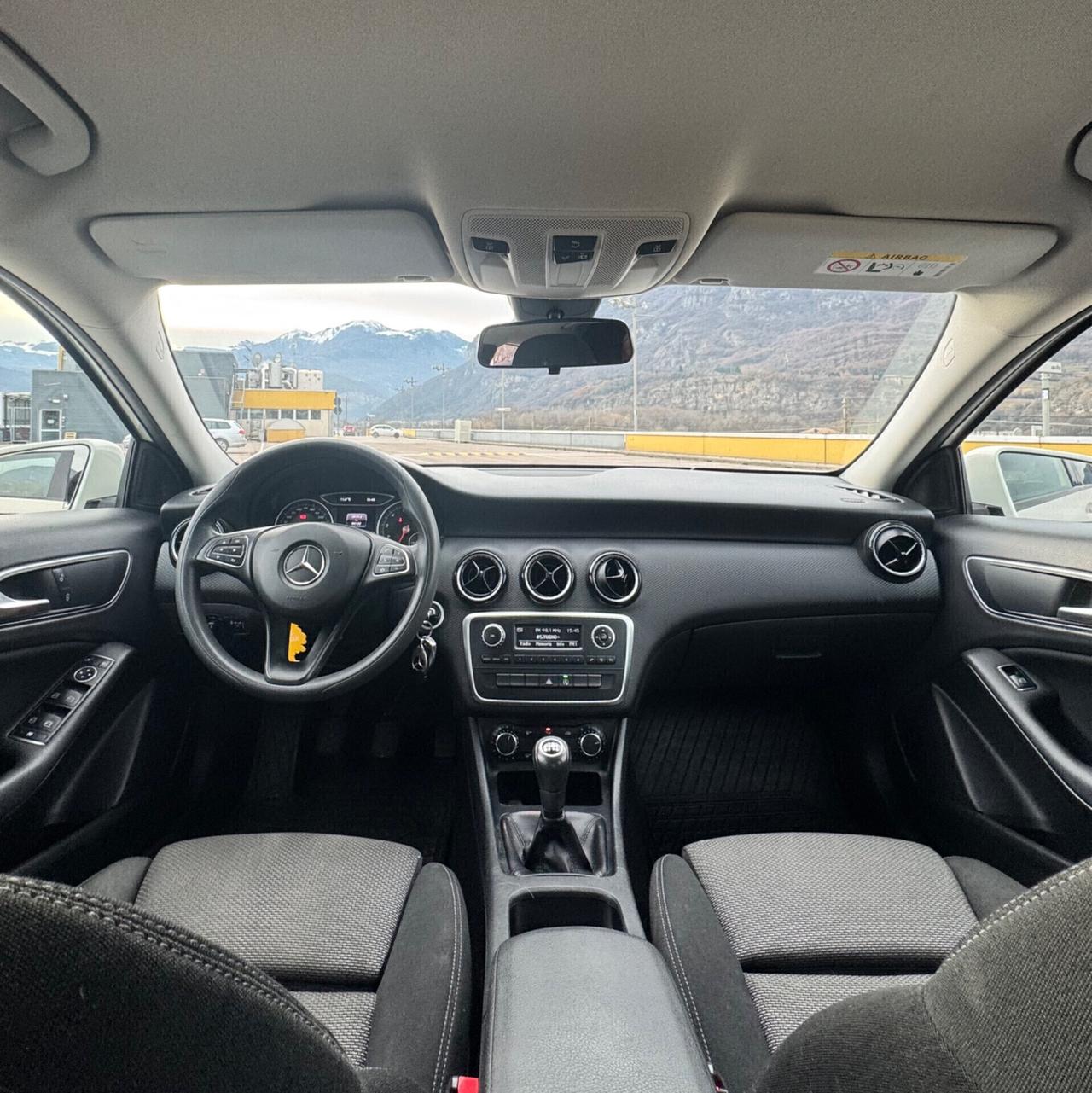 Mercedes-benz A 180 Premium SOLO 84.000km