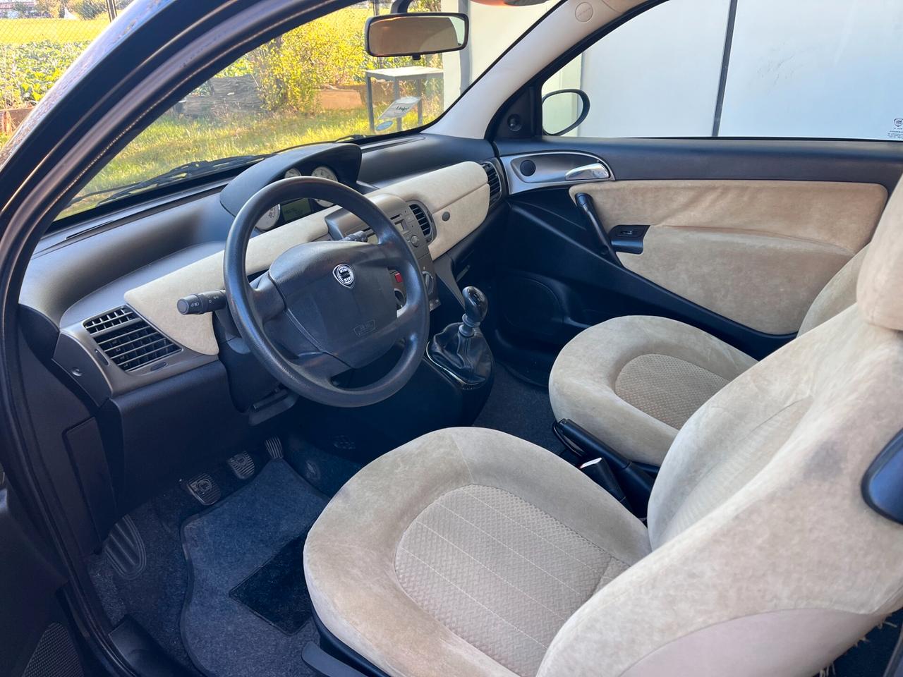 Lancia Ypsilon 1.2 Oro
