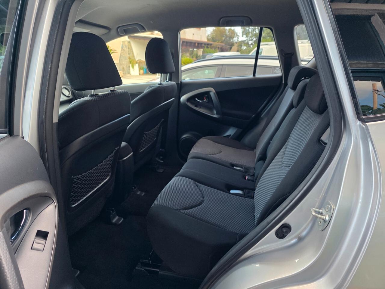 Toyota RAV4 Crossover 2.2 D-4D 150 CV Lounge 2wd