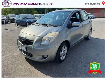 TOYOTA Yaris 1.0 5p. Sol