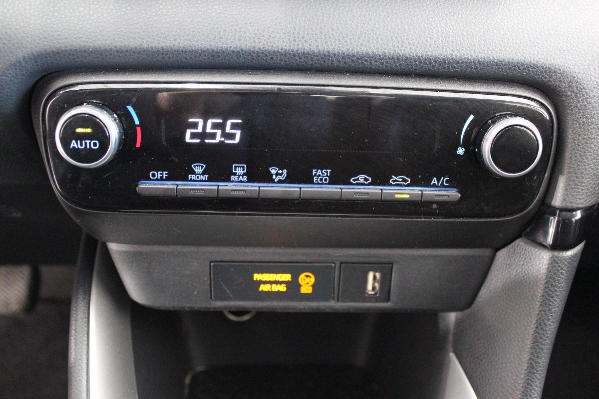TOYOTA - Yaris - 1.5 Hybrid 5p. E-CVT Active