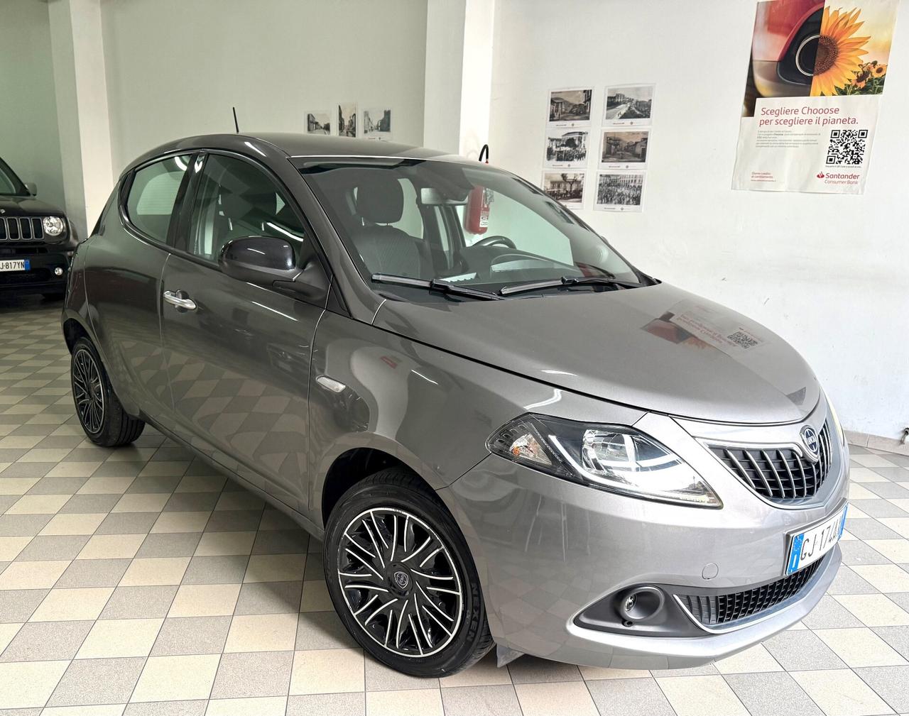 Lancia Ypsilon 1.0 S&S Hybrid Ecochic Gold 78.000km