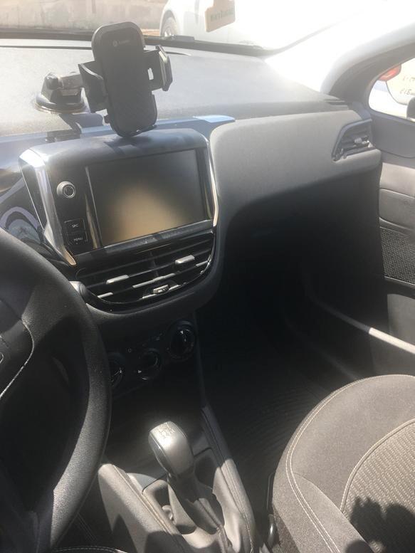 Peugeot 208 BlueHDi 75 5 porte Black Line