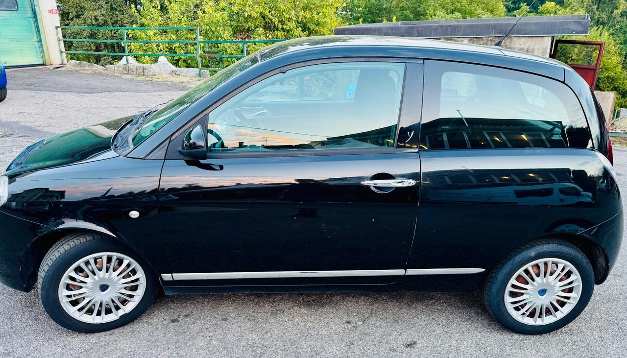 Lancia Ypsilon 1.2 Versus!!!!!!!!!!!!!!