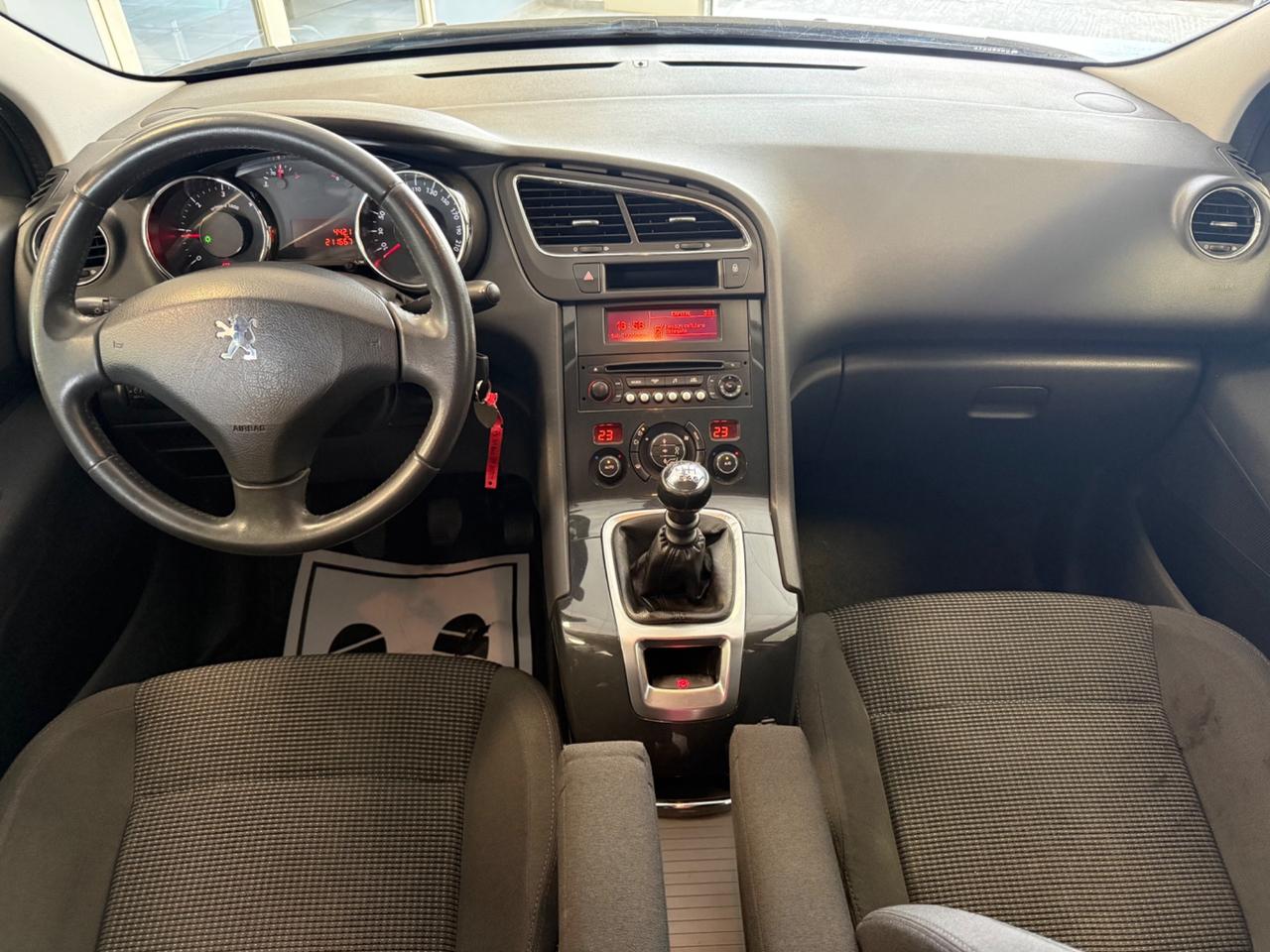 Peugeot 5008 1.6 HDi 112CV Active