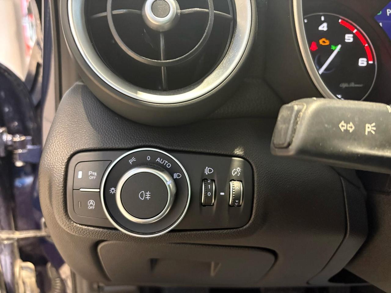 Alfa Romeo Giulia 2.2 Turbodiesel 160 CV AT8 Sprint