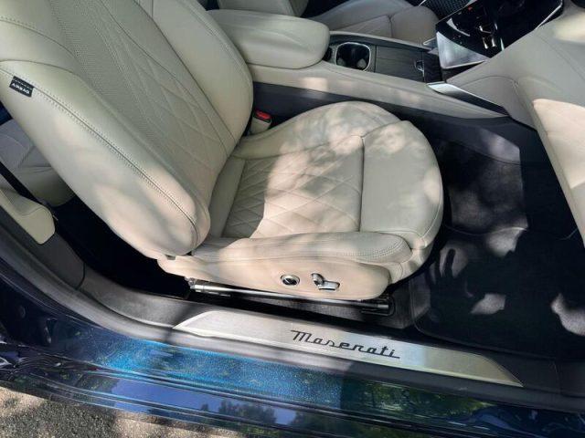MASERATI GranTurismo V6 490 CV AWD Modena PERMUTE IVA ESPOSTA