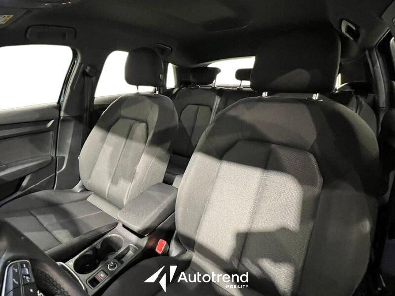 Audi A3 Sportback 30 g-tron 130 CV Automatica S tronic Business Advanced