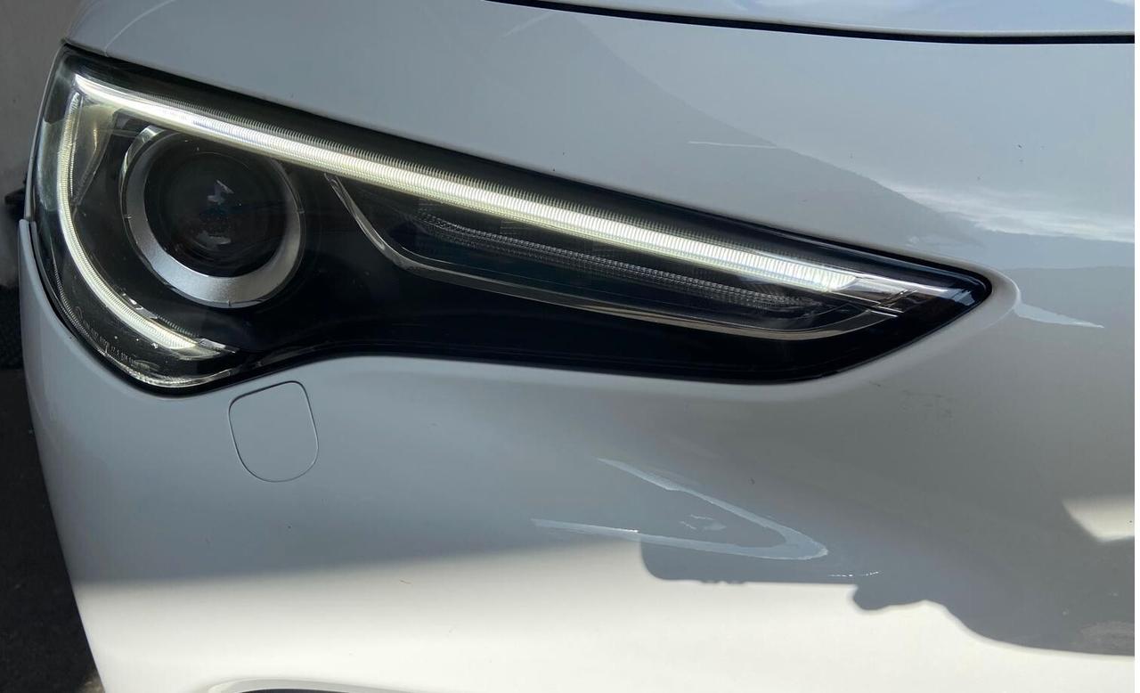 Alfa Romeo Stelvio 2.2 Turbodiesel 160 CV AT8 RWD Business