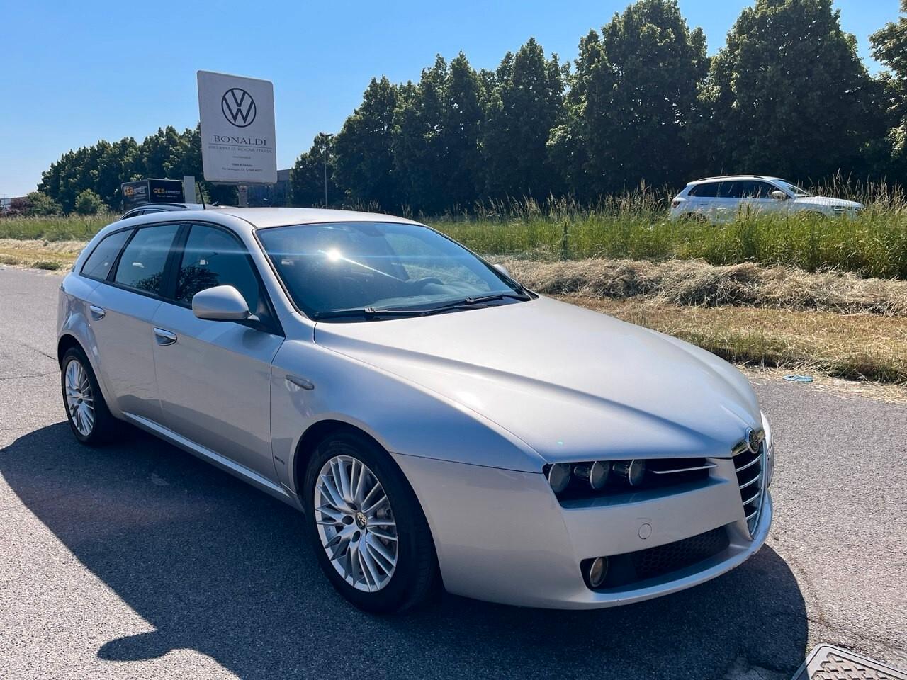 Alfa Romeo 159 1.9 JTDm Sportwagon Distinctive