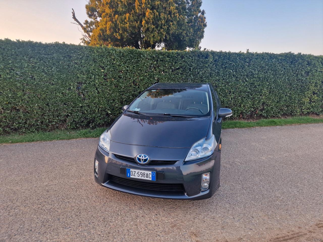Toyota Prius 1.5i Hybrid