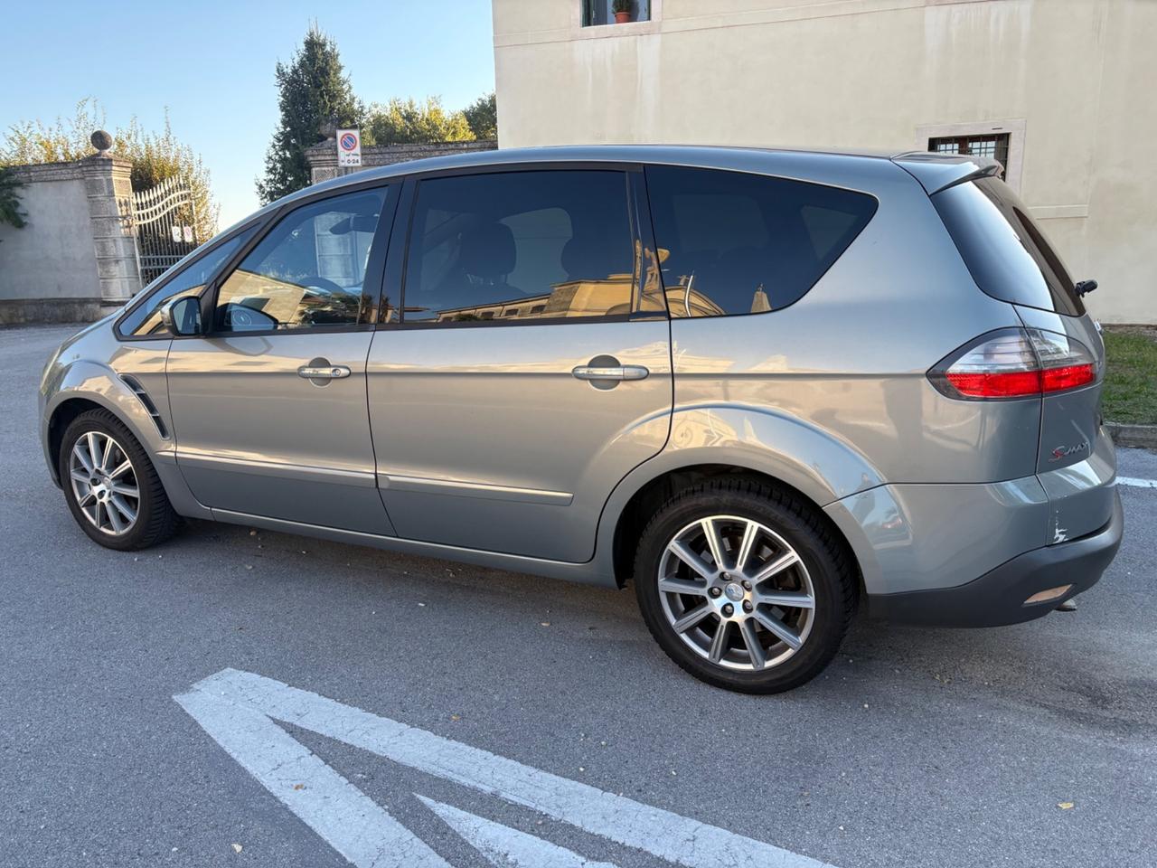 Ford S-Max 2.0 TDCi Titanium 7 posti gancio t