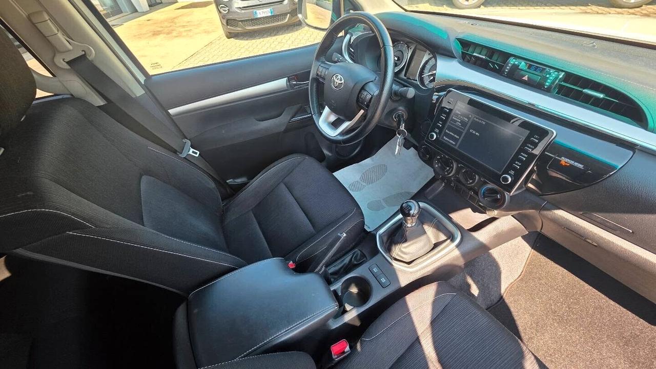 Toyota Hilux 2.4 D-4D Double Cab Lounge MANUALE ITALIANA