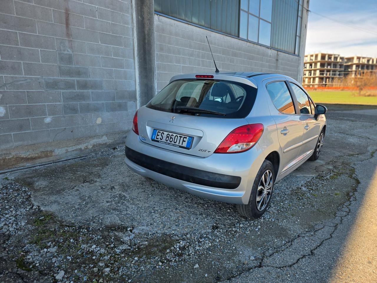 Peugeot 207 Plus 1.4 8V 75CV 5p. ECO GPL