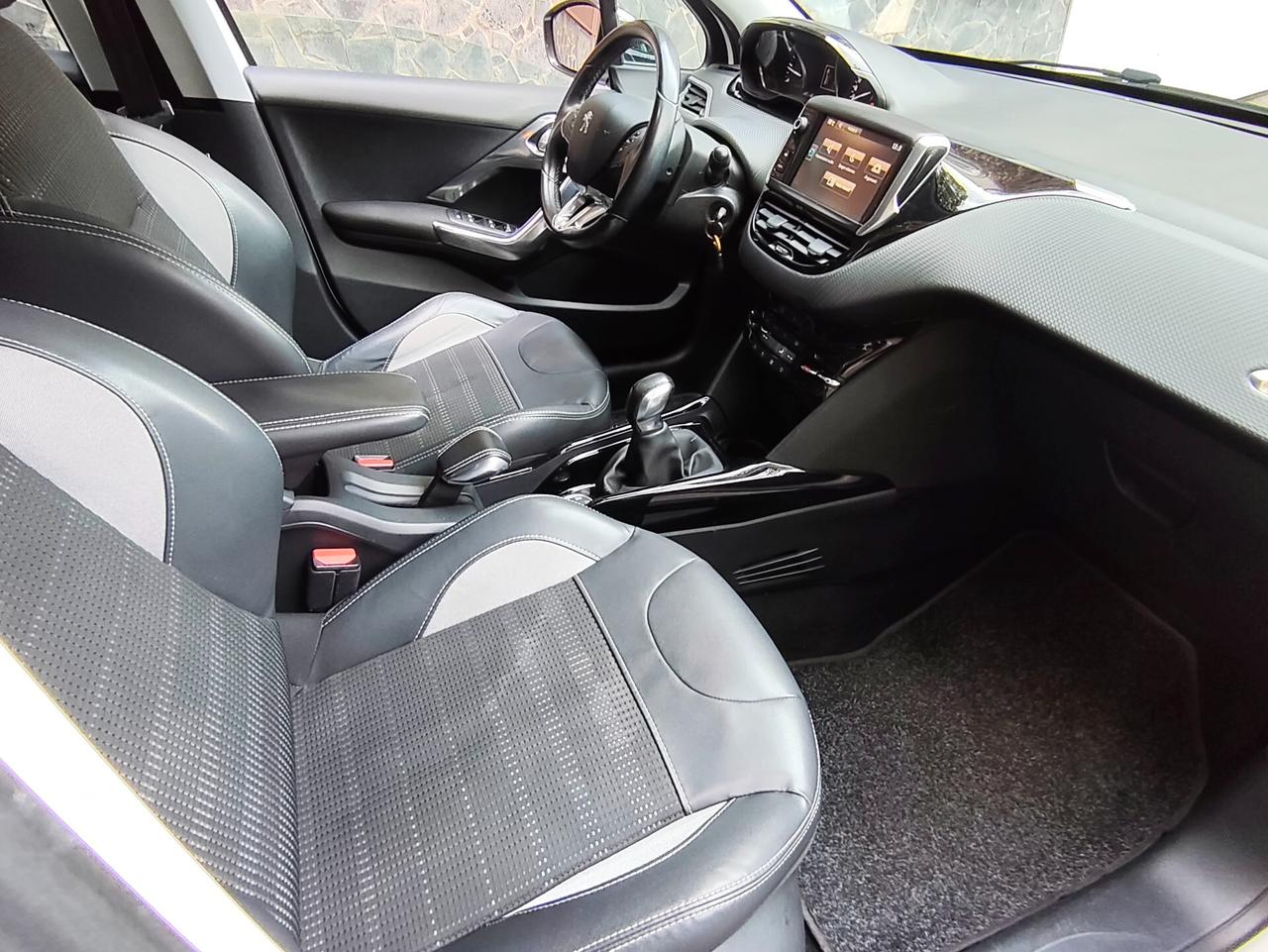 Peugeot 2008 BlueHDi Allure 2016