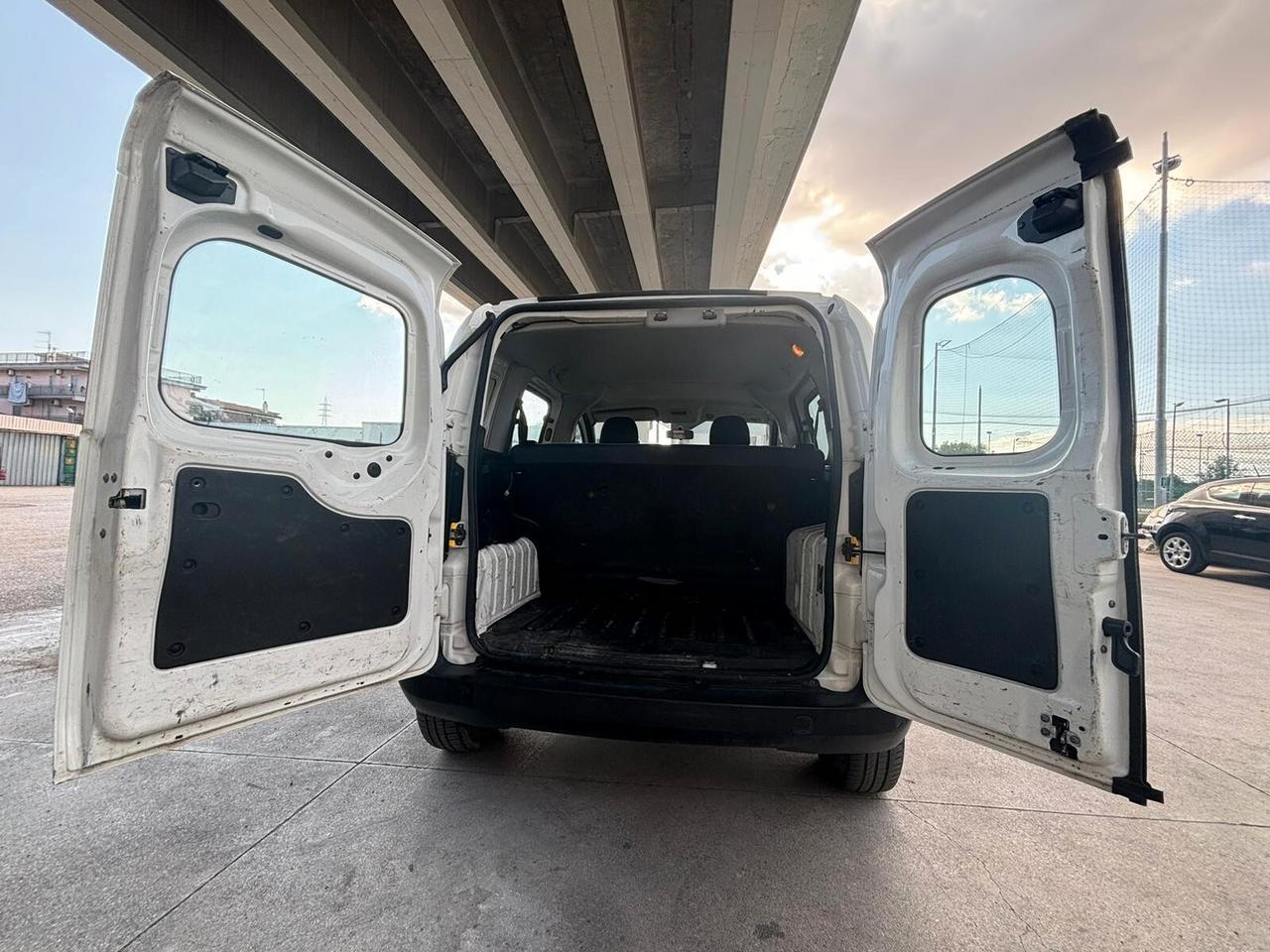 Peugeot Bipper Tepee 1.3 HDi 75 FAP Stop&Start Active