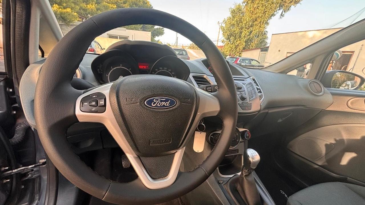 Ford Fiesta 1.4 TDCi 5p. 100MILA KM