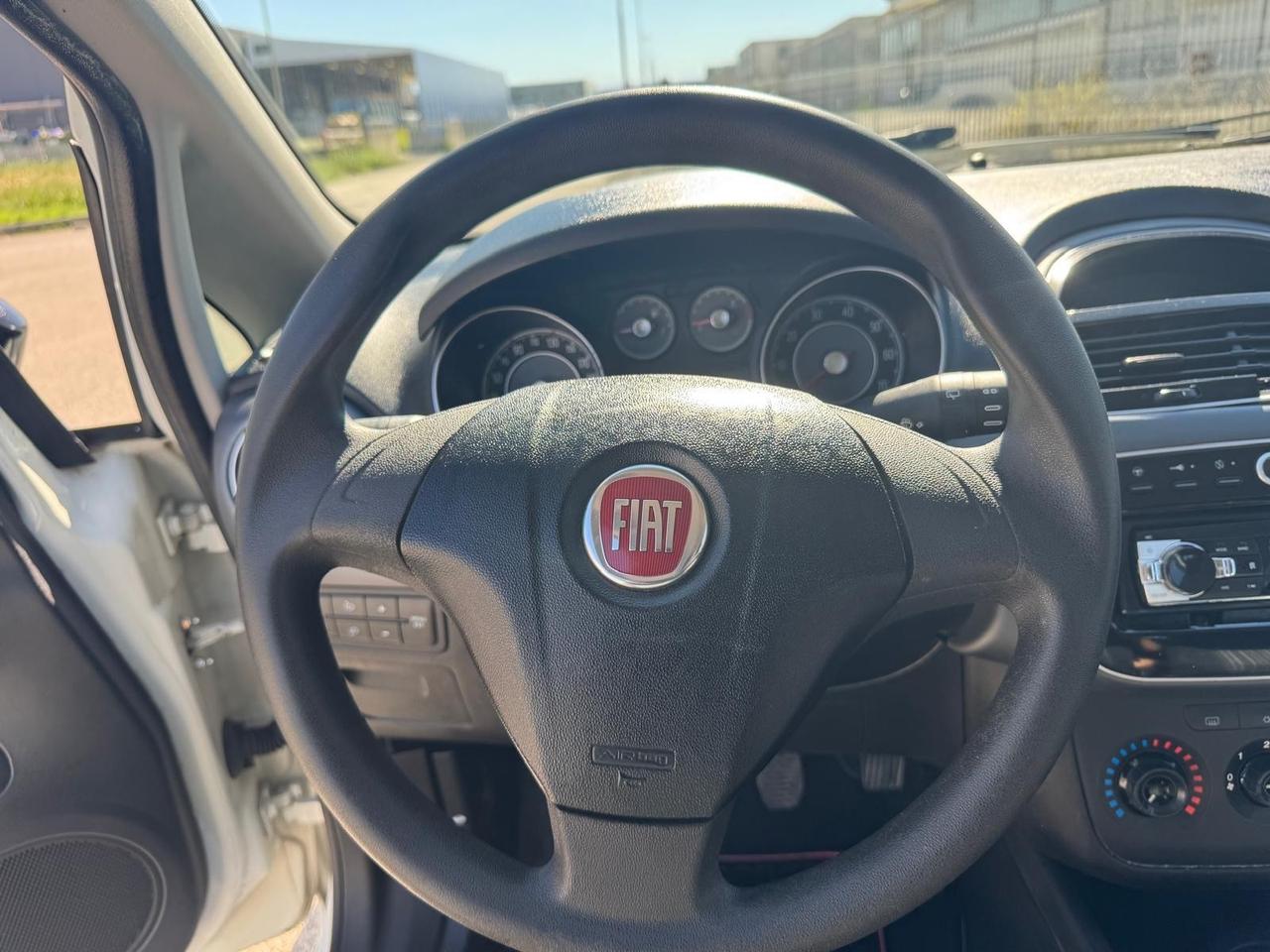 Fiat Punto Evo 1.2 benzina. 12 Mesi di garanzia