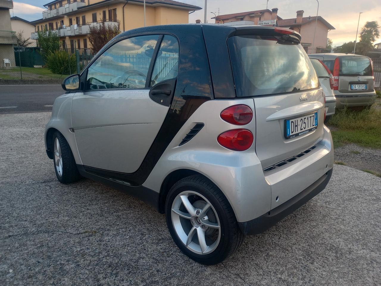 Smart ForTwo 1000 MHD coupé pure