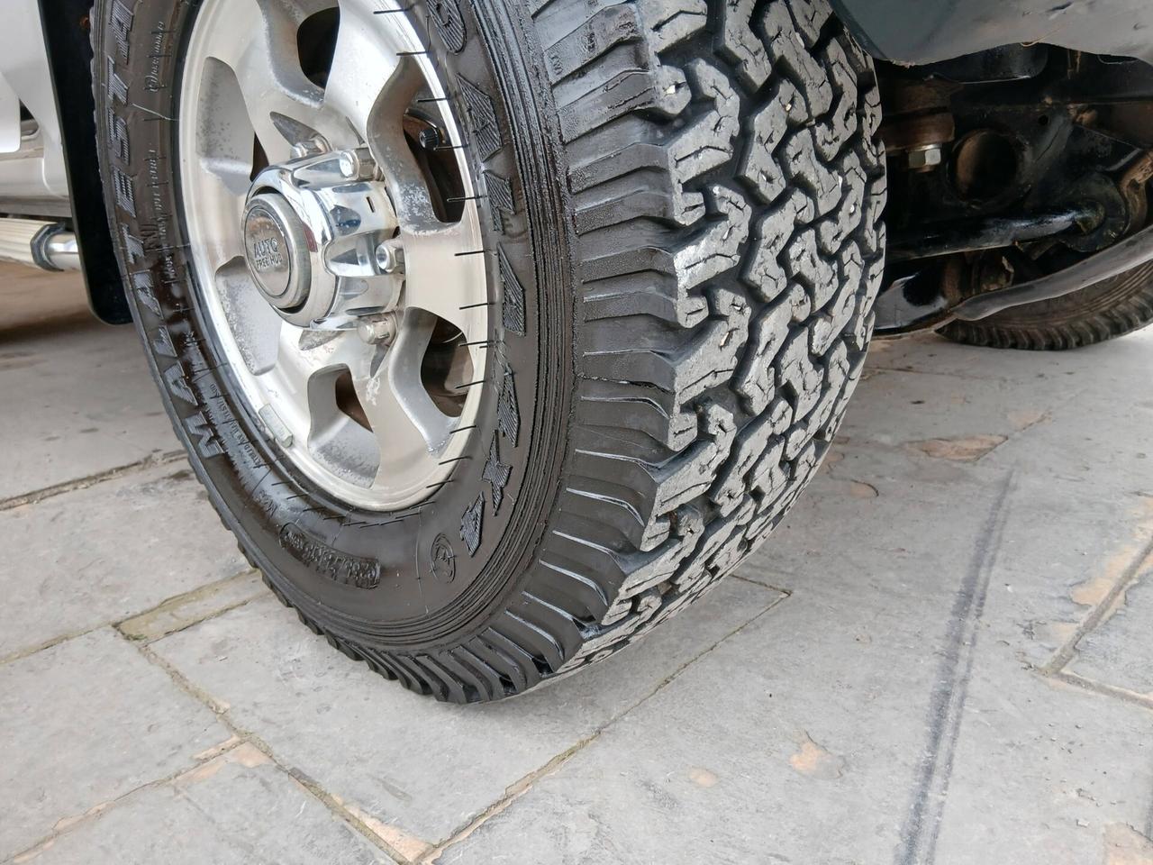 Mitsubishi Pajero 2.5 TDI 3p gancio traino 98