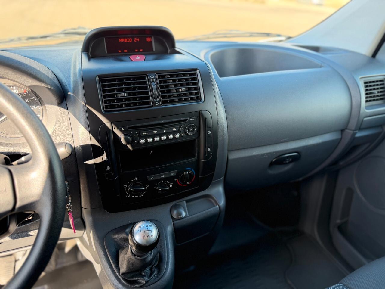 Peugeot Expert 2.0 HDi 128CV 133.000 km