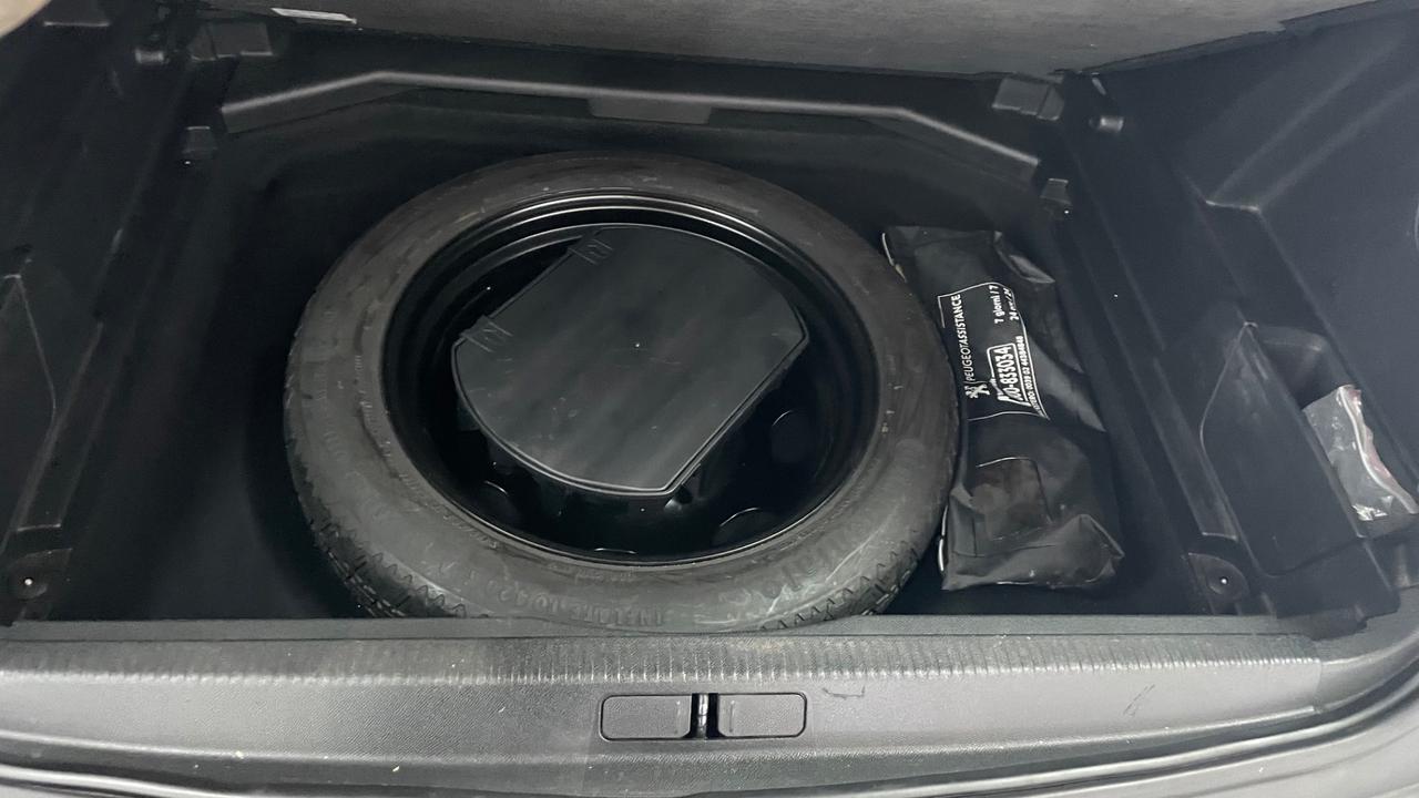 Peugeot 3008 BlueHDi 120 S&S EAT6 Allure