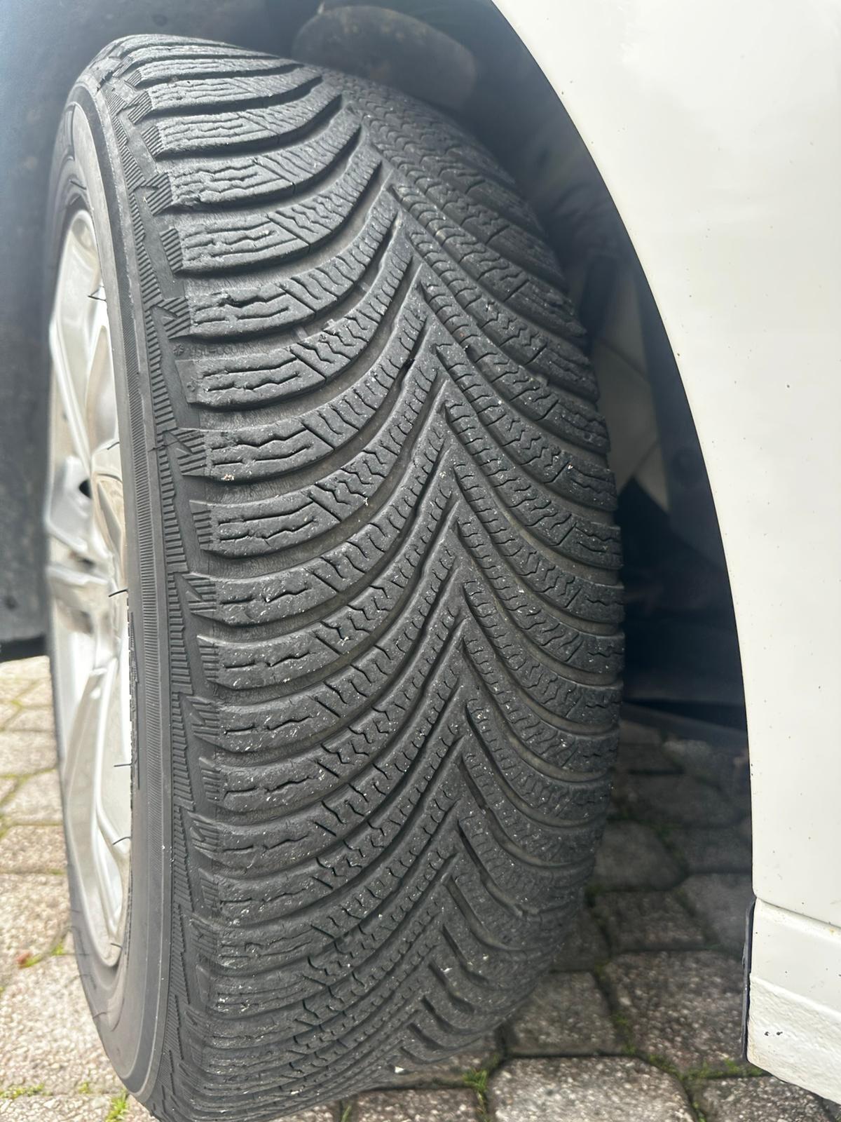 Peugeot 208 PureTech 82 ETG5 S&S 5 porte Allure