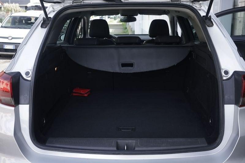 Opel Astra Opel Astra 1.6 CDTi 136CV Start&Stop Sports Tourer Innovation GANCIO TRAINO