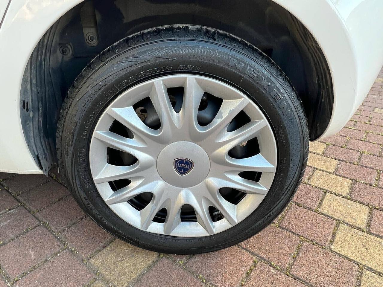 Lancia Ypsilon 1.3 MJT 16V 95 CV 5 porte S&S Gold