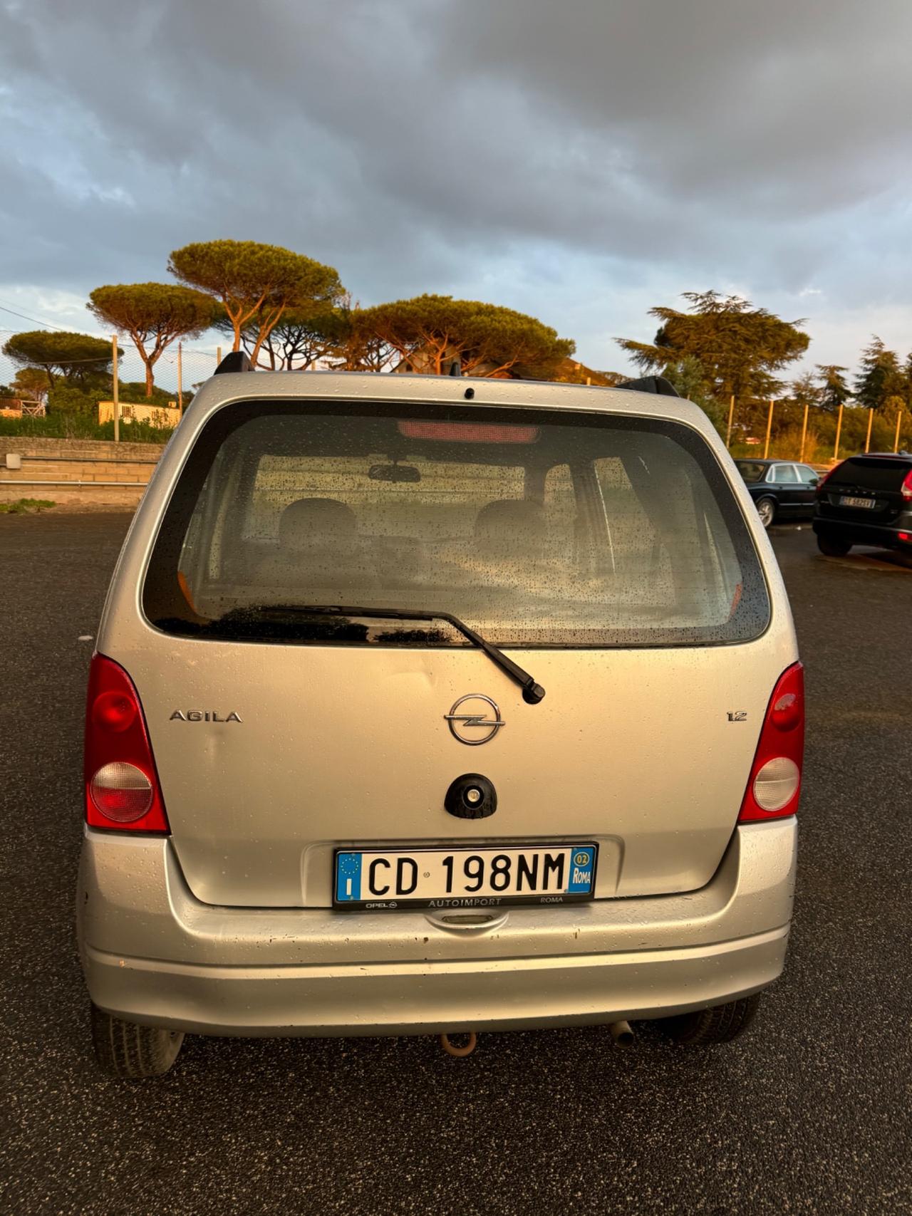 Opel Agila (per neopatentati)