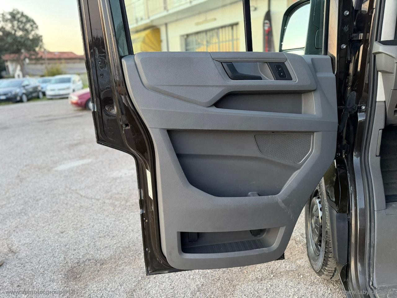 Crafter 30 2.0 TDI 140CV L2 H2 FURGONE LOGISTIC