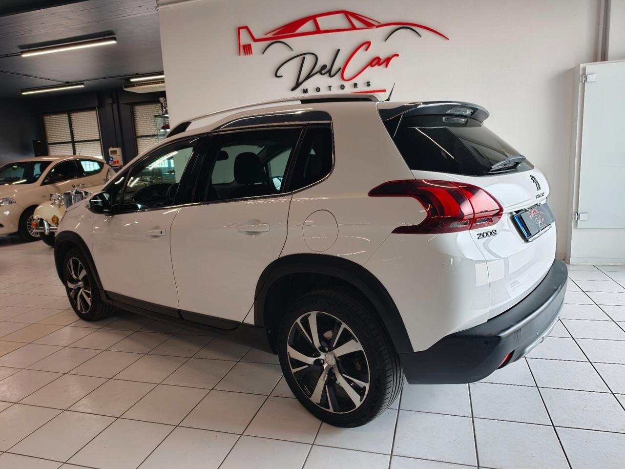 Peugeot 2008 BlueHDi 100 Allure