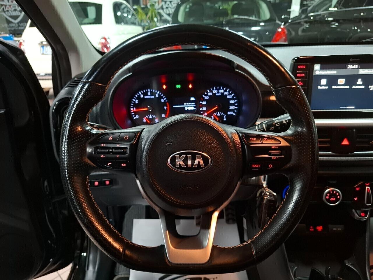 Kia Picanto 1.0 X Line Neopatentati