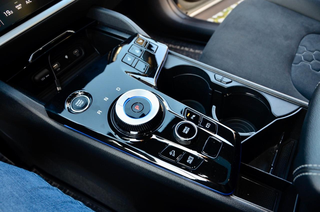 KIA SPORTAGE 1.6 TGDI HEV GT-LINE SUNROOF PACK 230cv AUT, GARANZIA UFF KIA, SERVICE KIA, UNICOPROPRIETARIO, TETTO, FARI FULL LED, PERMUTE