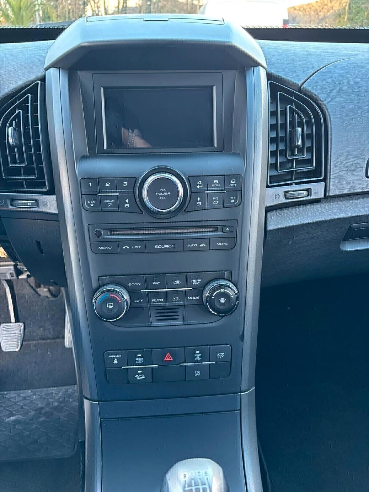 Mahindra XUV500 2.2 16V AWD 7 POSTI - 2019